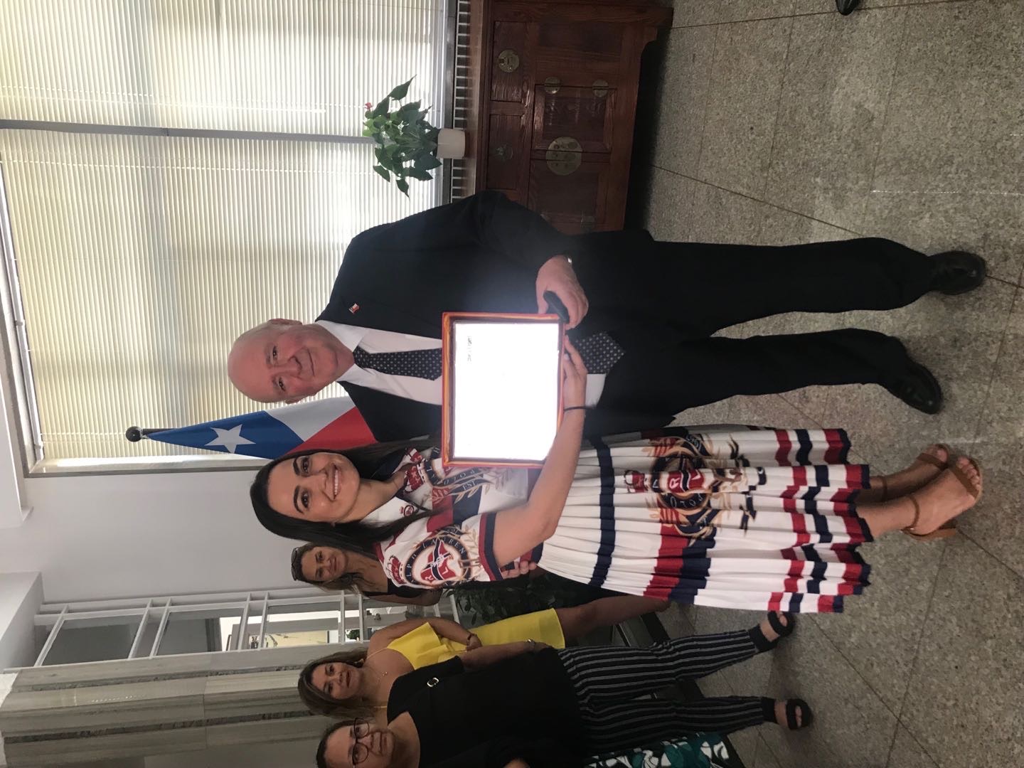 Con el Embajador de Chile en China — Oficina Beijing